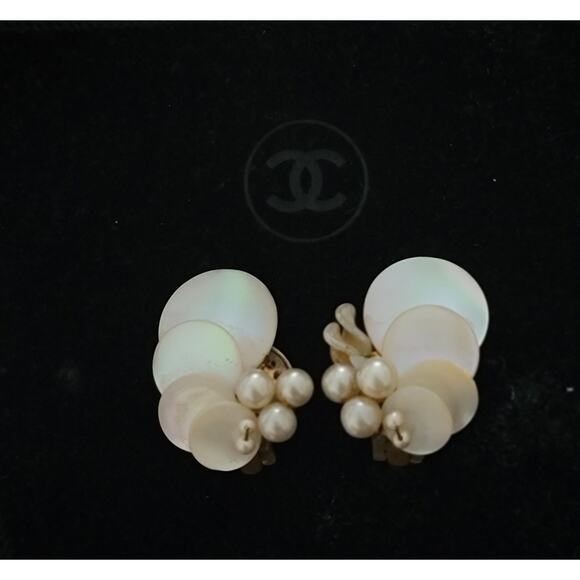 COUTURE CHANEL 1920s Wired Pearl Lampwork Clip Earrings READ DESCRIPTION - Picture 2 of 7
